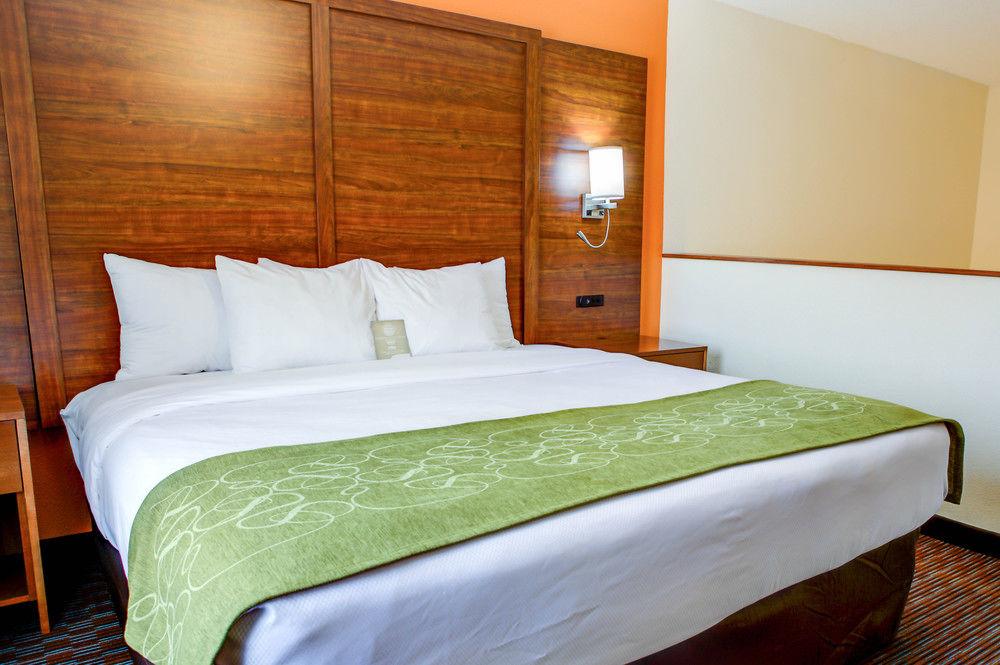 Comfort Suites Stevensville – St. Joseph Eksteriør billede