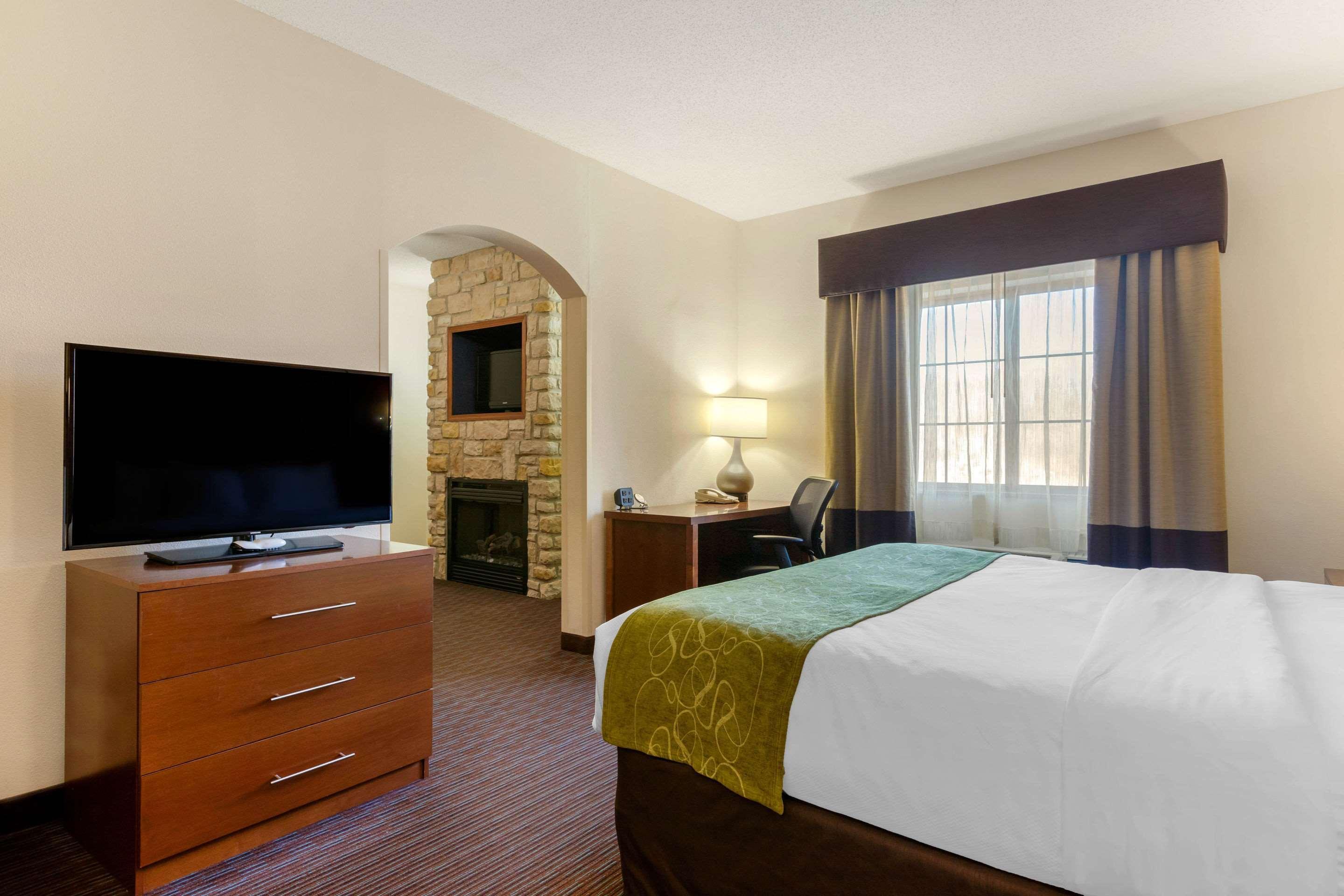 Comfort Suites Stevensville – St. Joseph Eksteriør billede