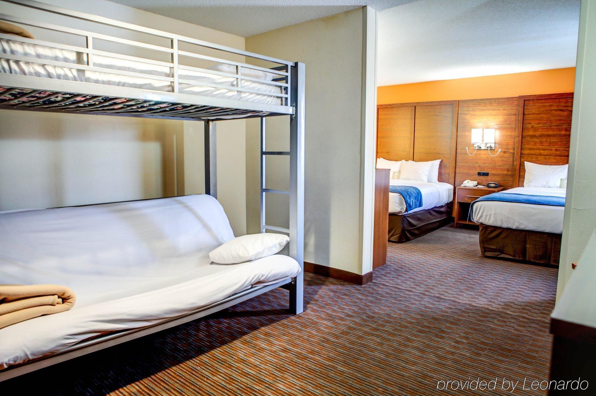 Comfort Suites Stevensville – St. Joseph Eksteriør billede